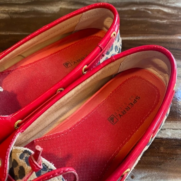 Sperry's - Picture 5 of 7